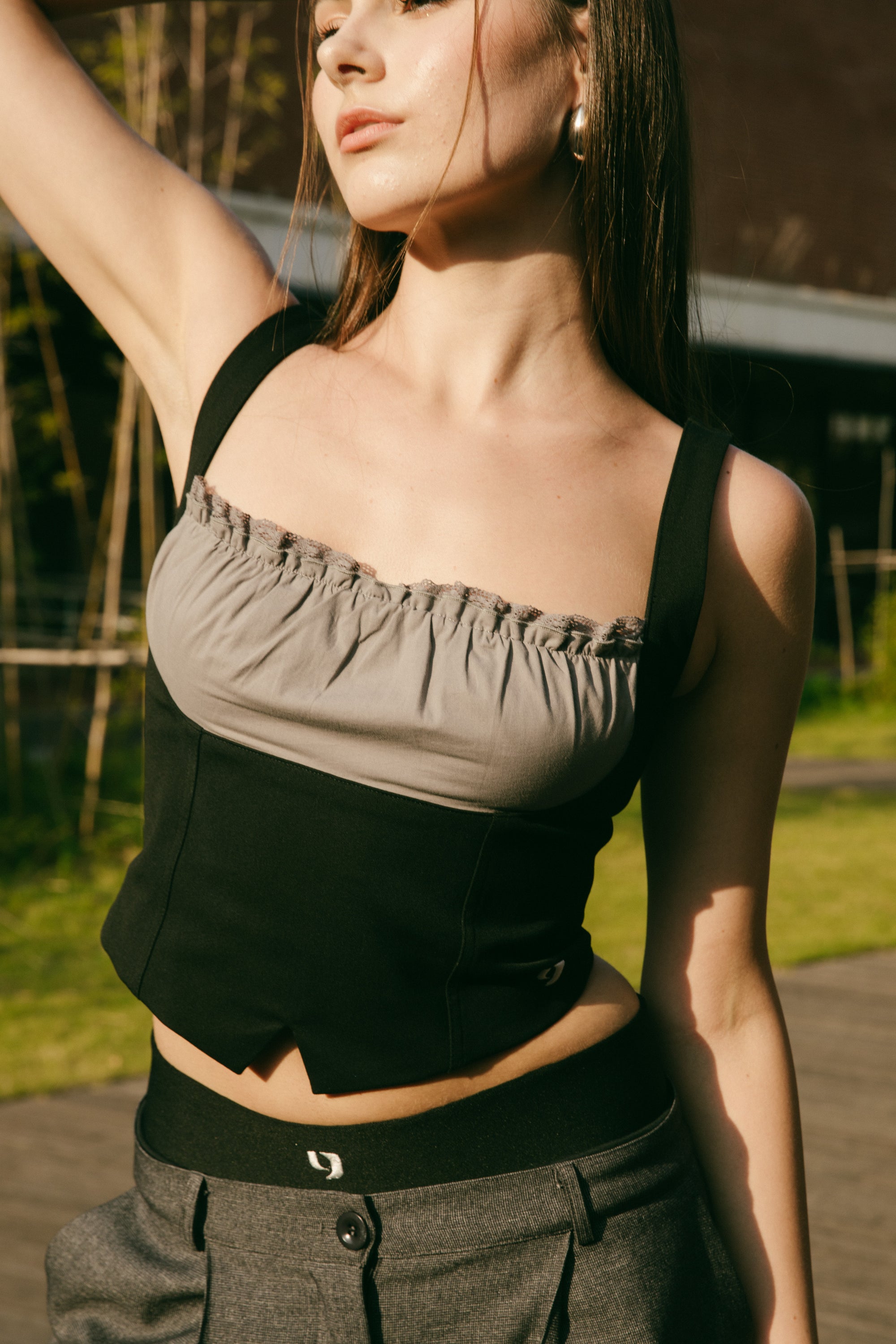 Suit-style spliced vest