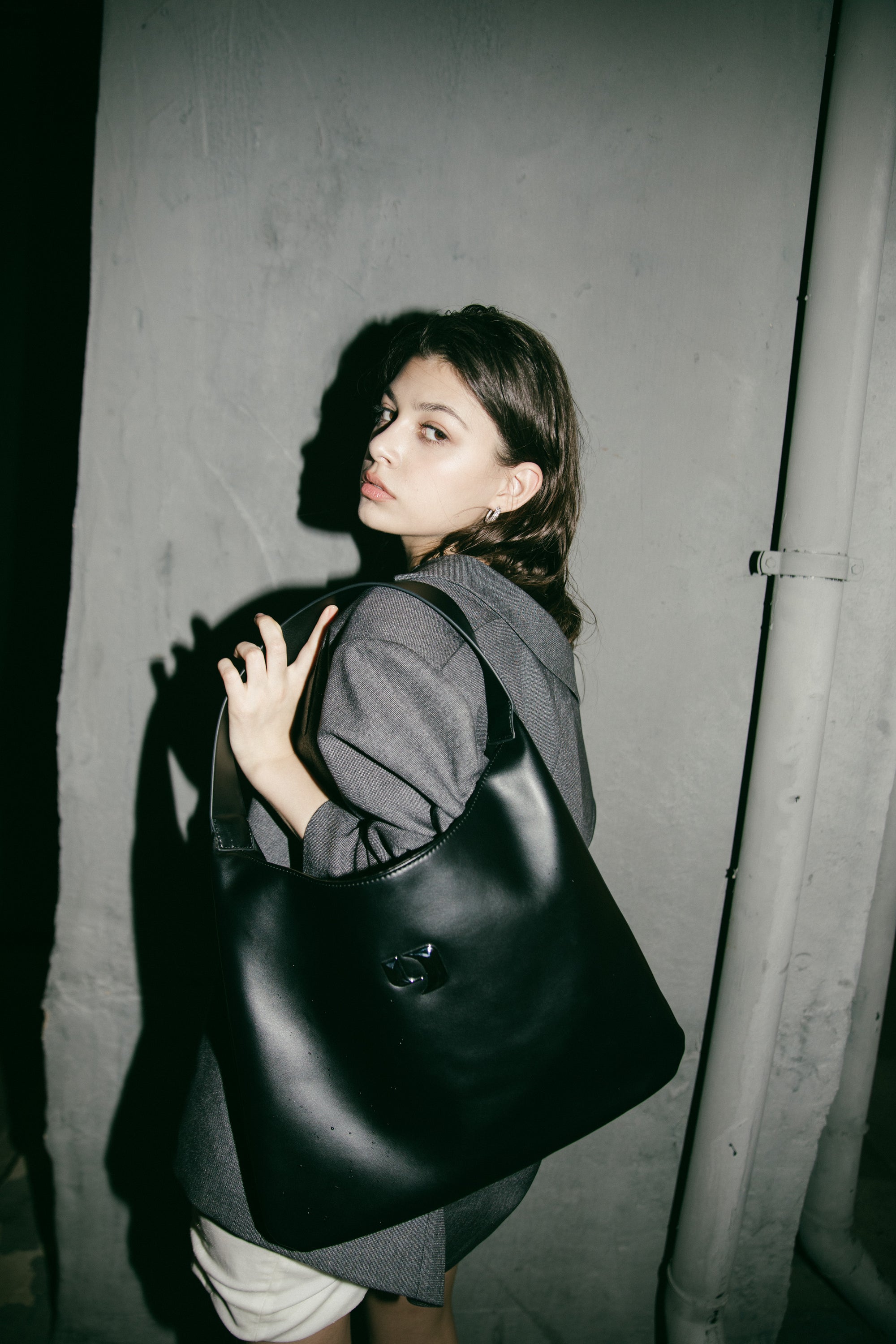 Y logo hobo bag
