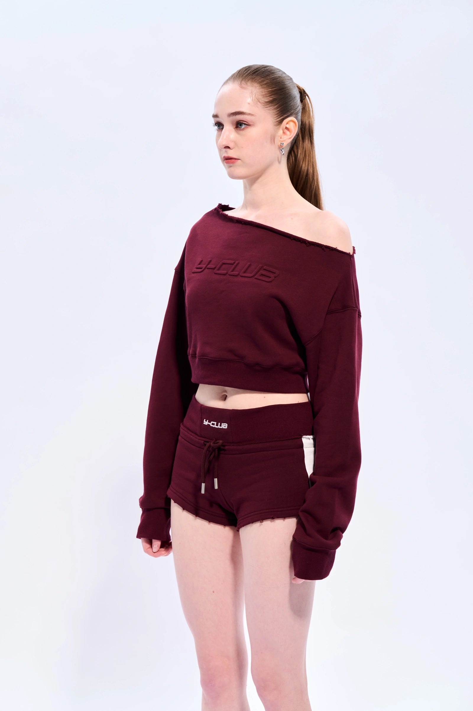 One-shoulder cropped sweatshirt