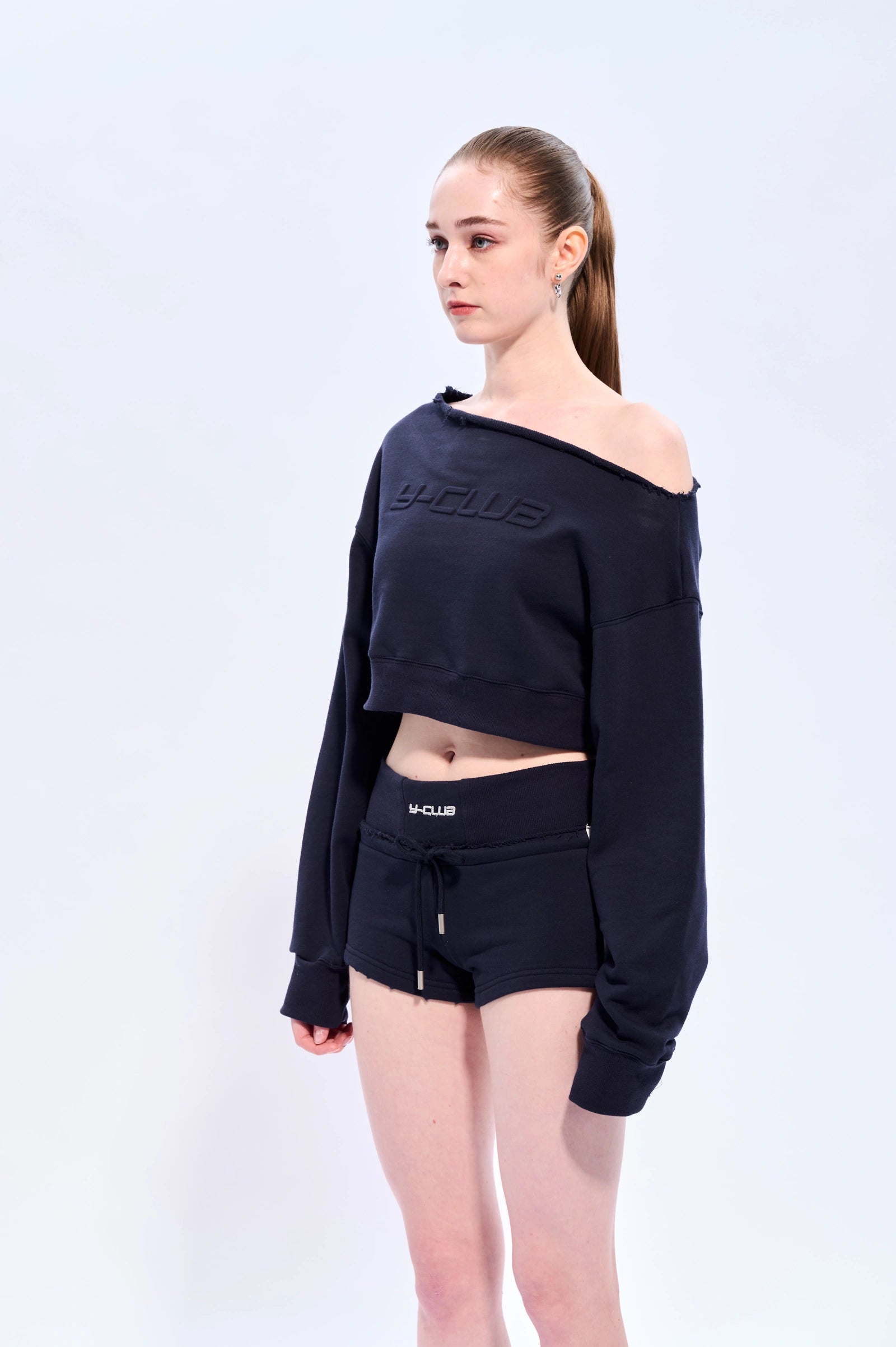 One-shoulder cropped sweatshirt