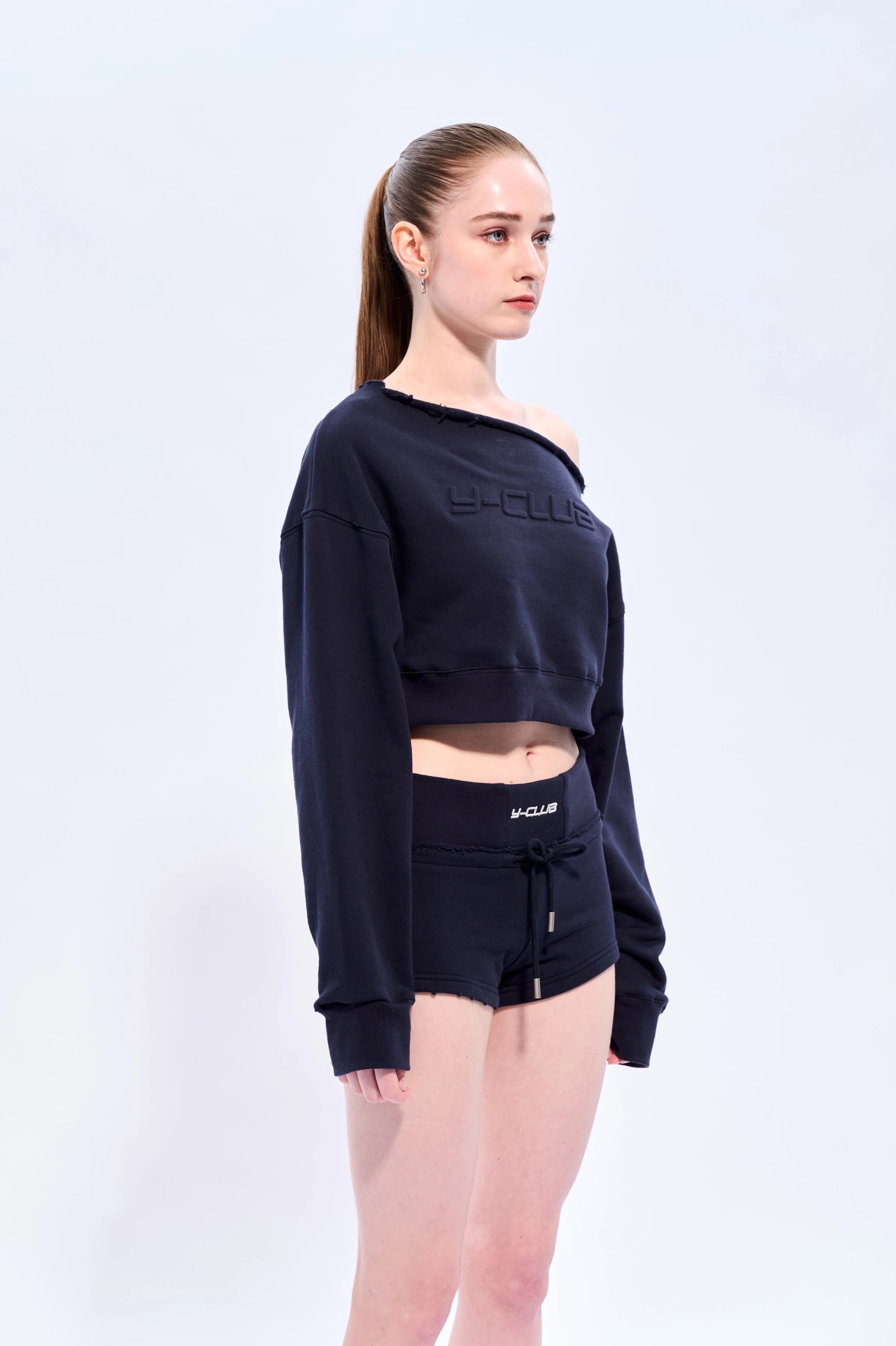 One-shoulder cropped sweatshirt