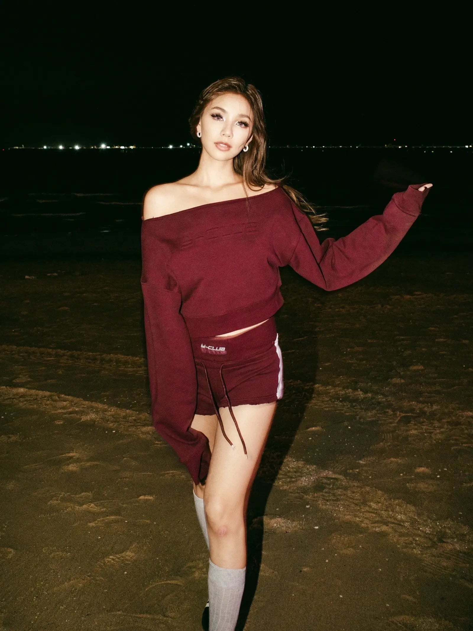 One-shoulder cropped sweatshirt
