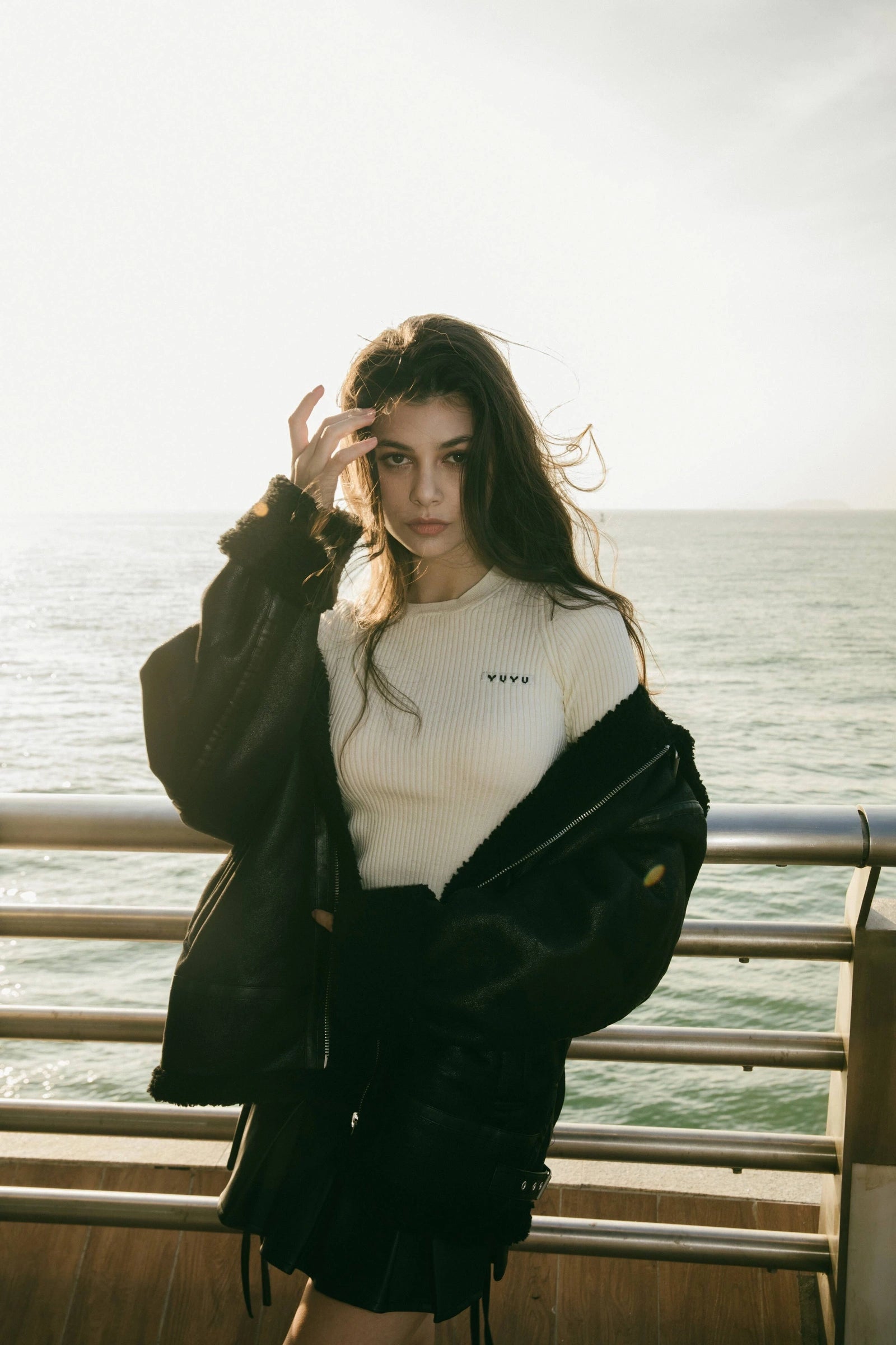 YUYU Crew Neck Knit Top