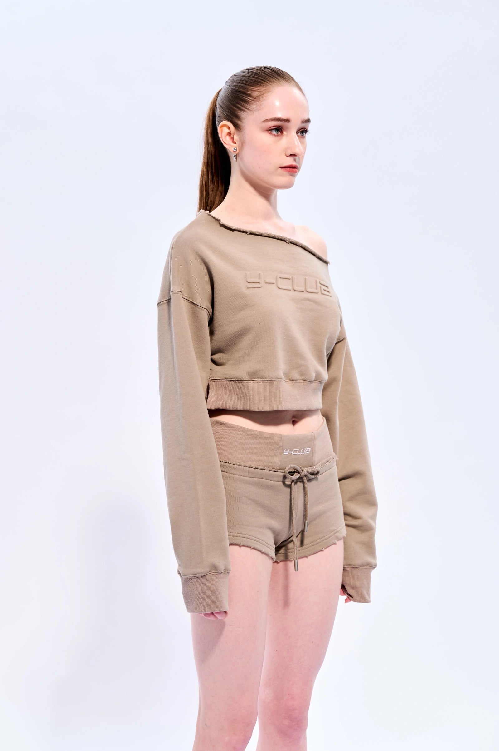 One-shoulder cropped sweatshirt